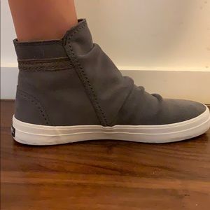 Sperry High Top Tennis Shoes